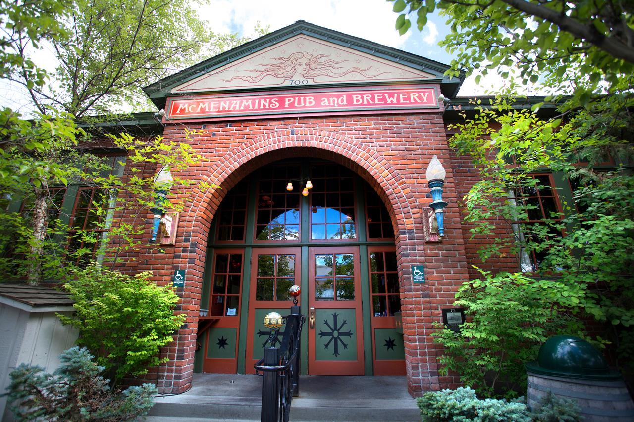 Mcmenamins Old St. Francis School 3* Bend