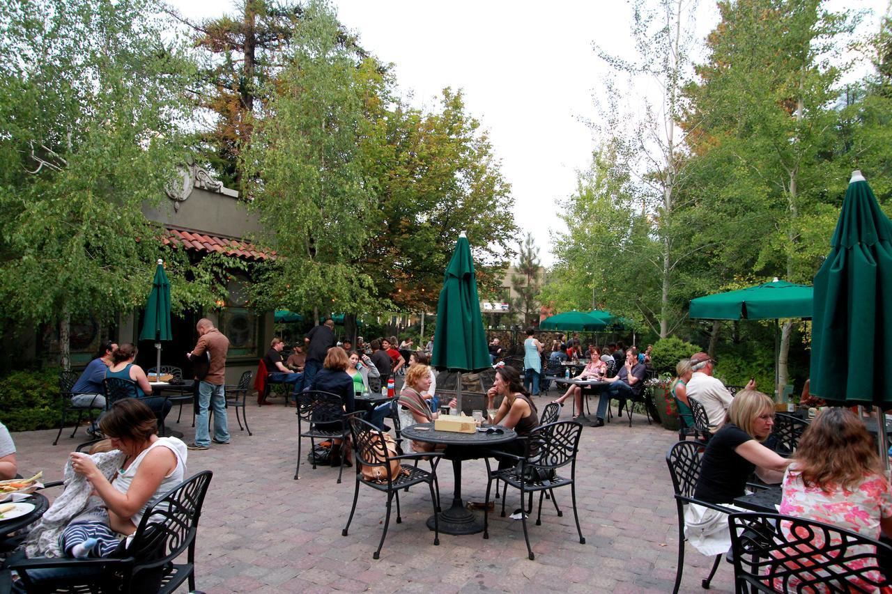 Hotel Mcmenamins Old St. Francis School 3*