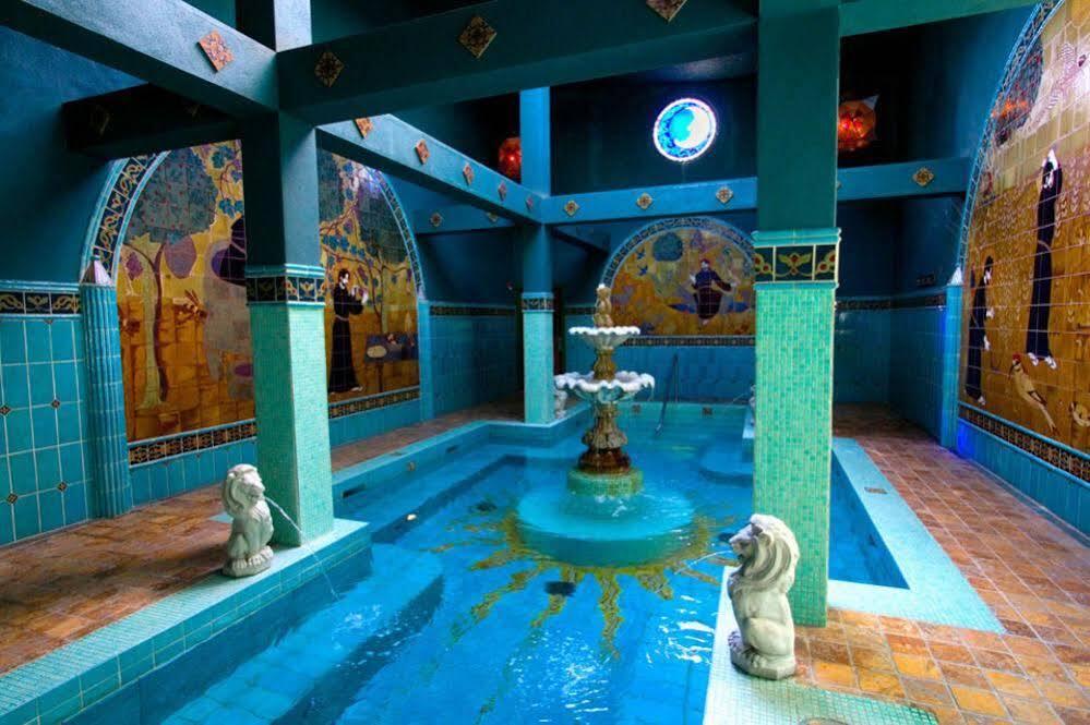 Mcmenamins Old St. Francis School Hotel 3*